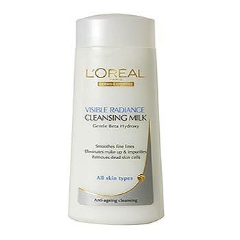 Visible Radiance Renewing Cleansing Milk